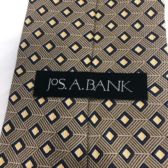 Jos A Bank Mens Tie, Tan Silk - Picture 3 of 5